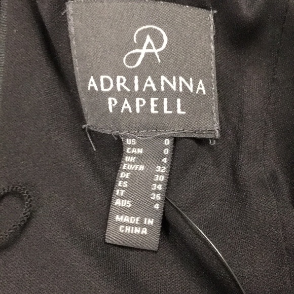 Formal floral floor length gown - Picture 9 of 9